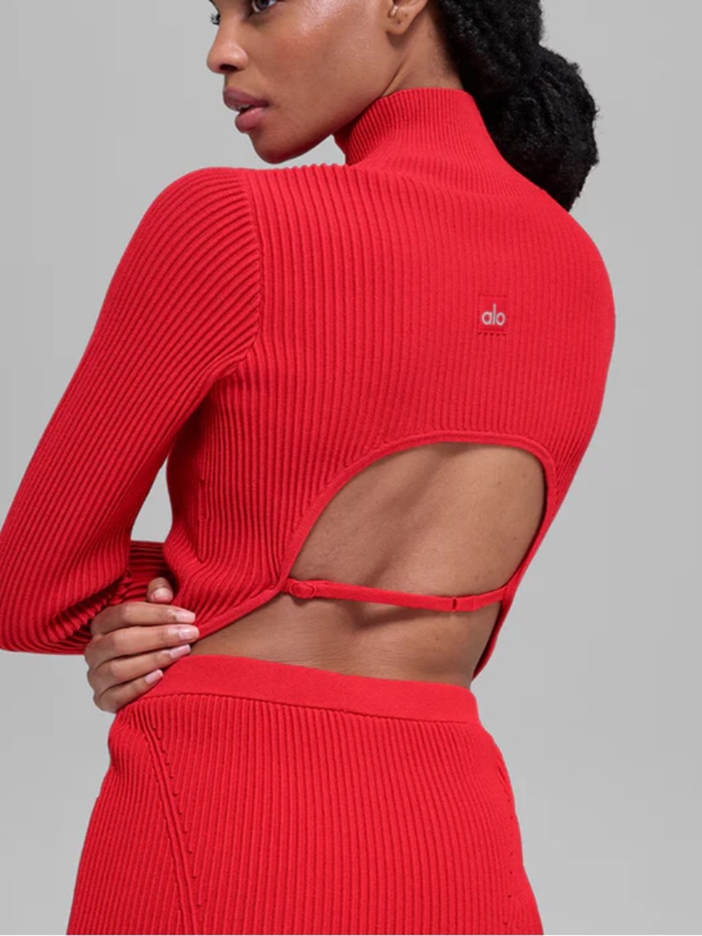 ALO YOGA denim knit backless long sleeve mock neck ribbed top bright red sz m